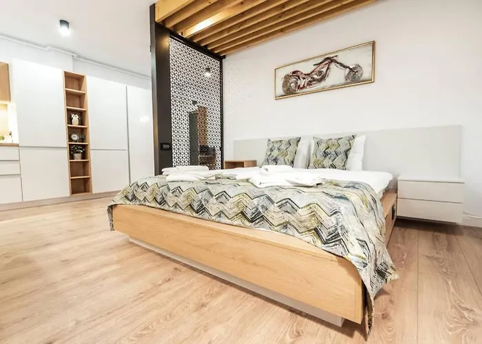 Briana Luxury Sky View Studio